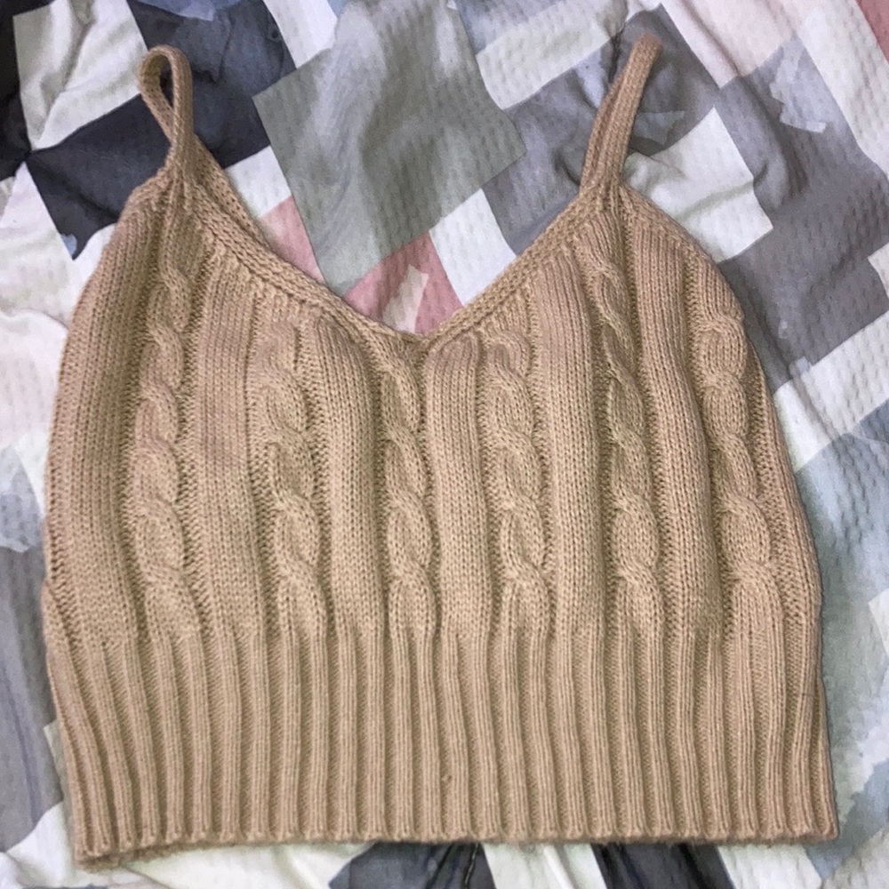 Shein top. Size XS but fits like a S